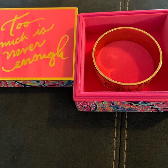 Lilly Pulitzer Jewelry Bracelet Bangle 2017 Pattern Gold Colorful - Picture 2 of 3